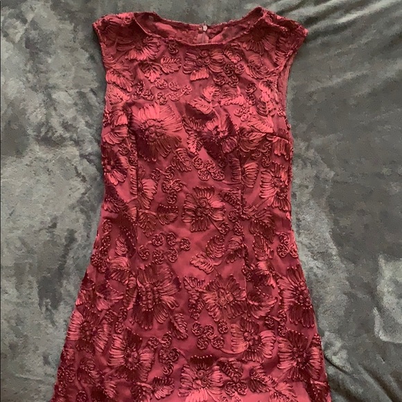 David’s bridal dress in wine - Picture 2 of 5